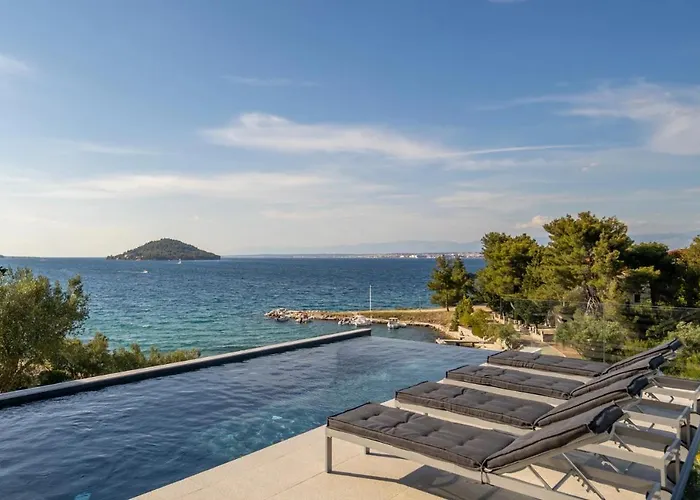 Sunlife Villa *